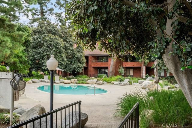 388 S Prospectors 115, Diamond Bar, CA 91765