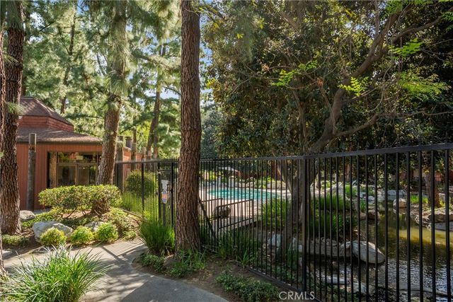 388 S Prospectors 115, Diamond Bar, CA 91765