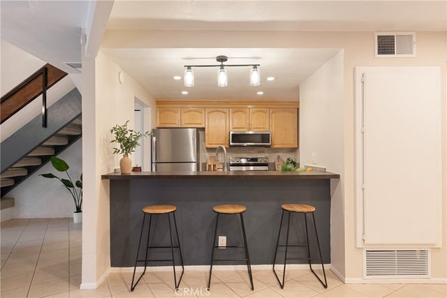 388 S Prospectors 115, Diamond Bar, CA 91765