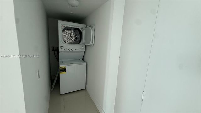 92 SW 3 Street 3311, Miami, FL 33130