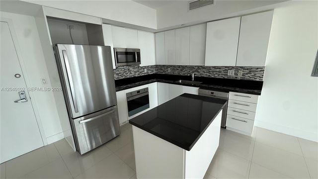 92 SW 3 Street 3311, Miami, FL 33130
