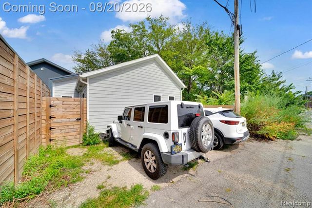 2221 Wabash Street, Detroit, MI 48216