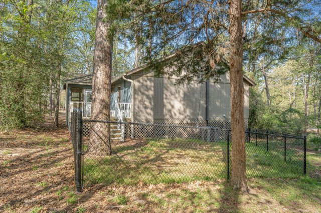 115 Primrose Path, Holly Lake Ranch, TX 75765