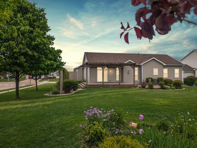 2404 Erik Road, Cedar Falls, IA 50613