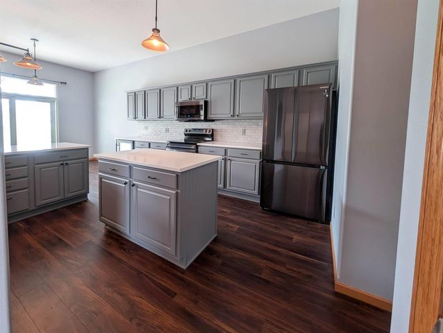 2404 Erik Road, Cedar Falls, IA 50613