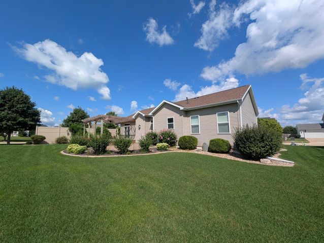 2404 Erik Road, Cedar Falls, IA 50613