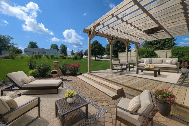 2404 Erik Road, Cedar Falls, IA 50613