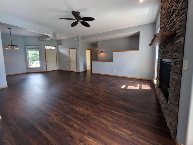 2404 Erik Road, Cedar Falls, IA 50613