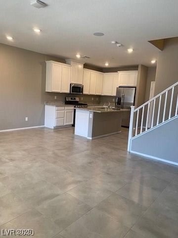 8685 Apostle Beach Avenue, Las Vegas, NV 89148