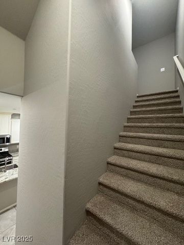 8685 Apostle Beach Avenue, Las Vegas, NV 89148