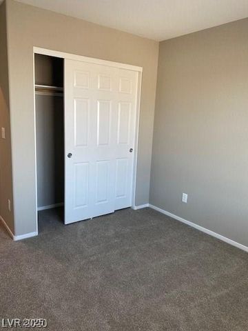 8685 Apostle Beach Avenue, Las Vegas, NV 89148