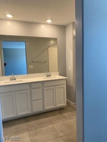 8685 Apostle Beach Avenue, Las Vegas, NV 89148