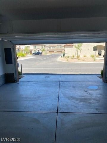 8685 Apostle Beach Avenue, Las Vegas, NV 89148