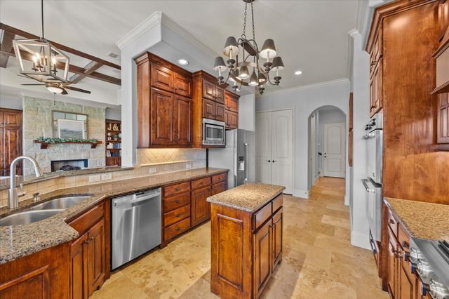 15 Wimbledon Court, Heath, TX 75032