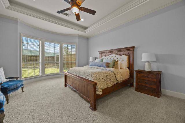 15 Wimbledon Court, Heath, TX 75032