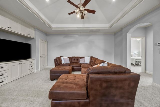 15 Wimbledon Court, Heath, TX 75032