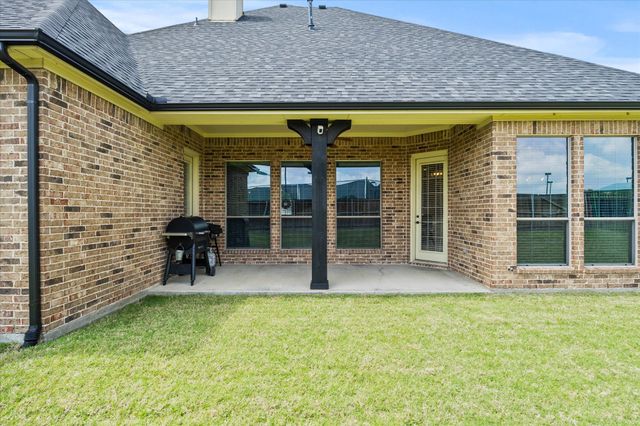 15 Wimbledon Court, Heath, TX 75032