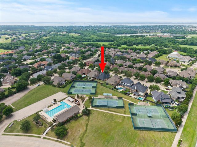 15 Wimbledon Court, Heath, TX 75032