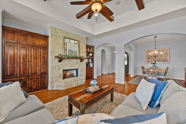 15 Wimbledon Court, Heath, TX 75032