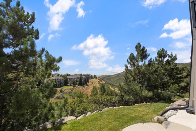 1536 E TRAIL CREST CT, Draper, UT 84020