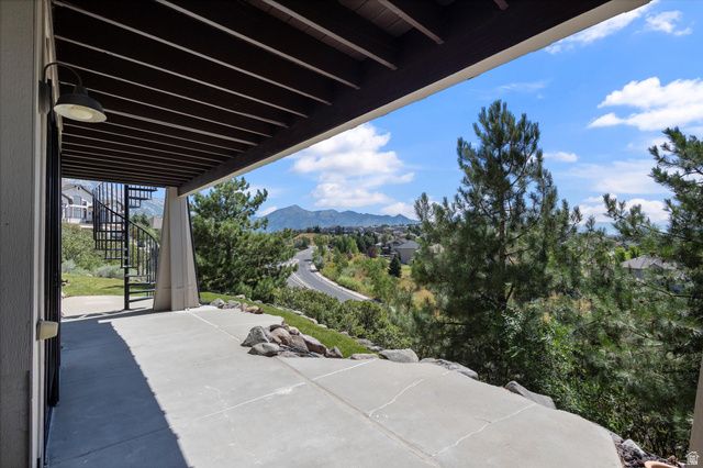 1536 E TRAIL CREST CT, Draper, UT 84020