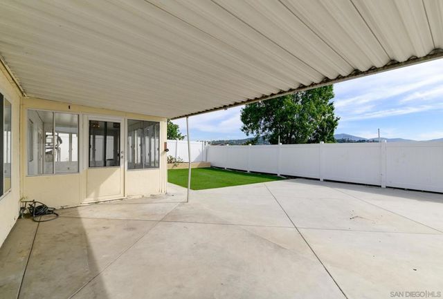 8409 Elkhorn St, Lemon Grove, CA 91945