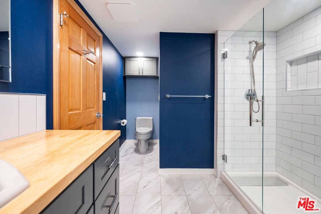 Image 12 of property listing at 14141 Clarissa Lane, Santa Ana, CA 92705