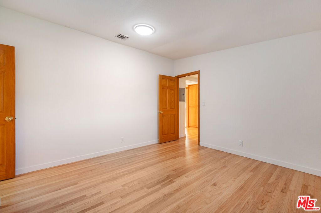 Image 19 of property listing at 14141 Clarissa Lane, Santa Ana, CA 92705