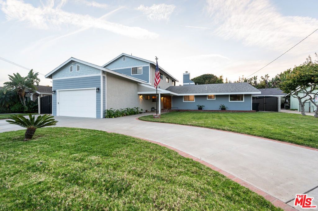 Image 2 of property listing at 14141 Clarissa Lane, Santa Ana, CA 92705