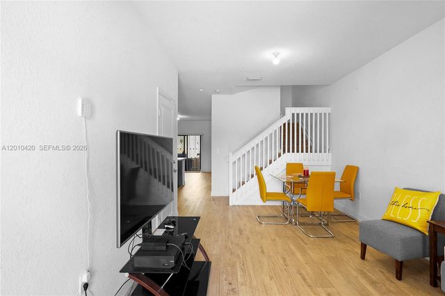 1434 SW 54th Avenue, North Lauderdale, FL 33068