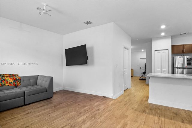 1434 SW 54th Avenue, North Lauderdale, FL 33068