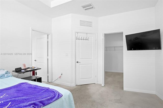 1434 SW 54th Avenue, North Lauderdale, FL 33068