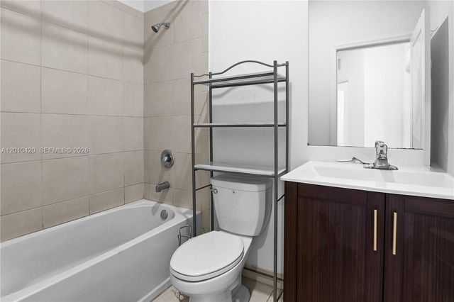 1434 SW 54th Avenue, North Lauderdale, FL 33068