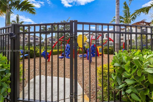 1434 SW 54th Avenue, North Lauderdale, FL 33068