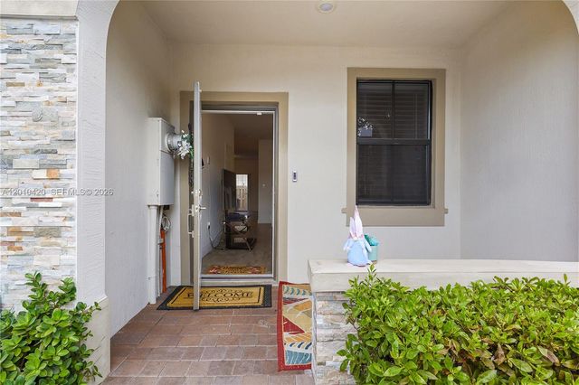 1434 SW 54th Avenue, North Lauderdale, FL 33068
