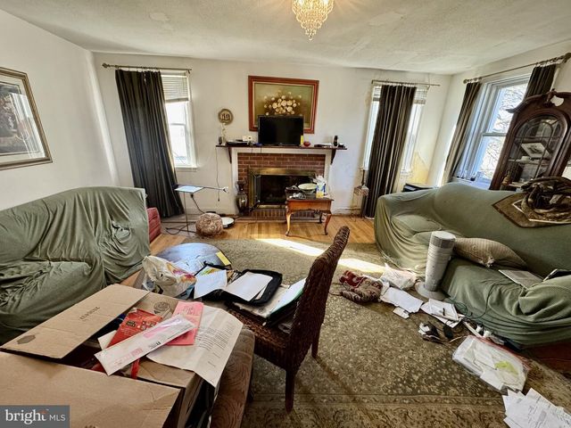 2725 N POINT RD, Dundalk, MD 21222