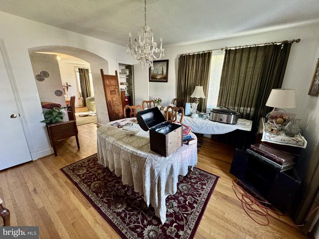 2725 N POINT RD, Dundalk, MD 21222