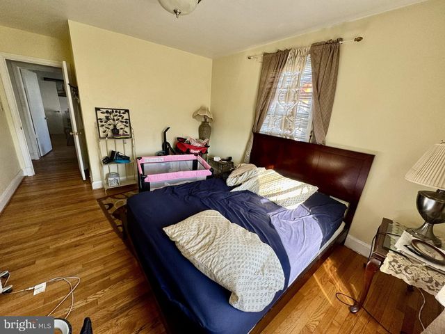 2725 N POINT RD, Dundalk, MD 21222