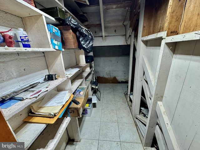 2725 N POINT RD, Dundalk, MD 21222