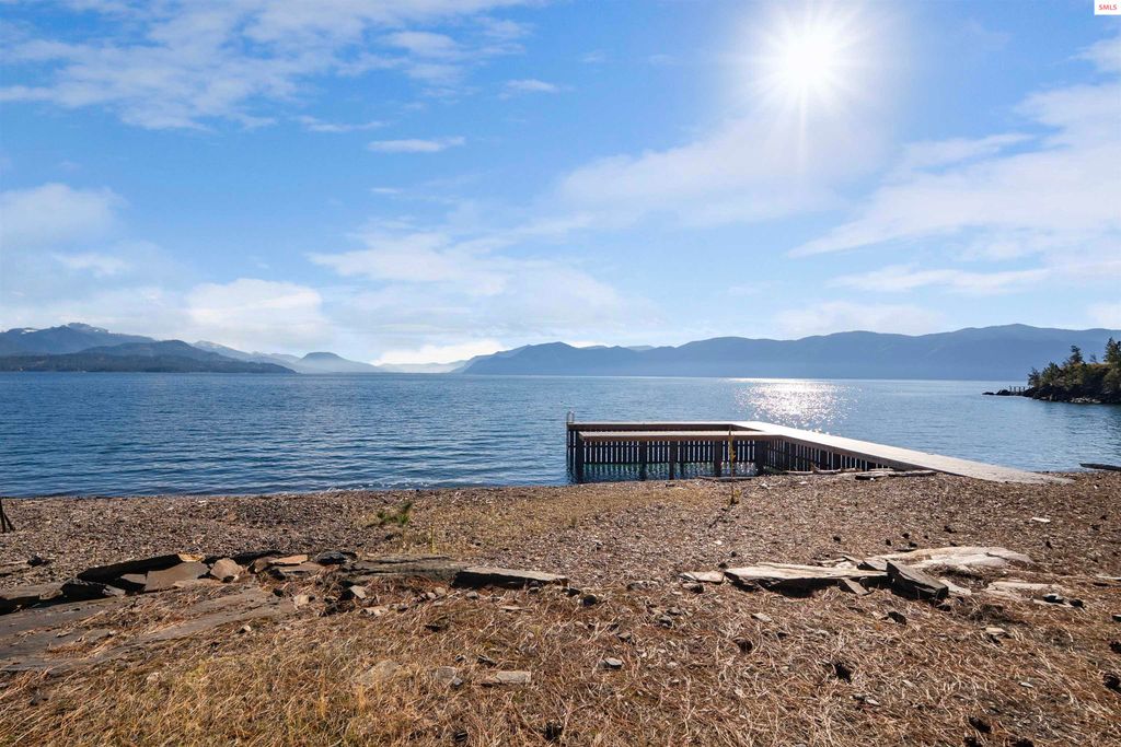 376 Walston Ln., Sagle, ID 83864