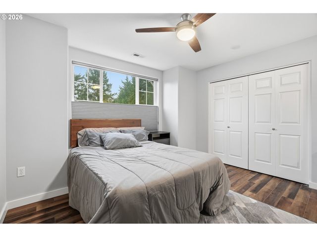 10801 Sw CANTERBURY Ln 102, Portland, OR 97224