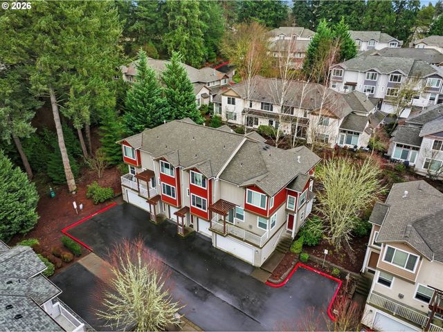 10801 Sw CANTERBURY Ln 102, Portland, OR 97224