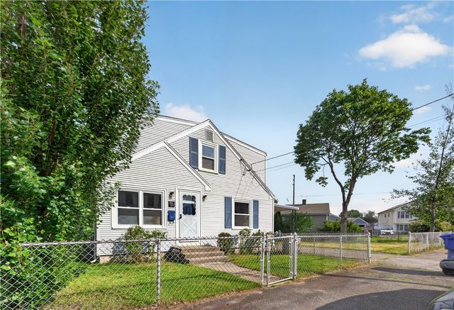 28 Hazard Street, Pawtucket, RI 02860