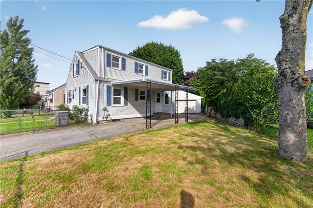 28 Hazard Street, Pawtucket, RI 02860