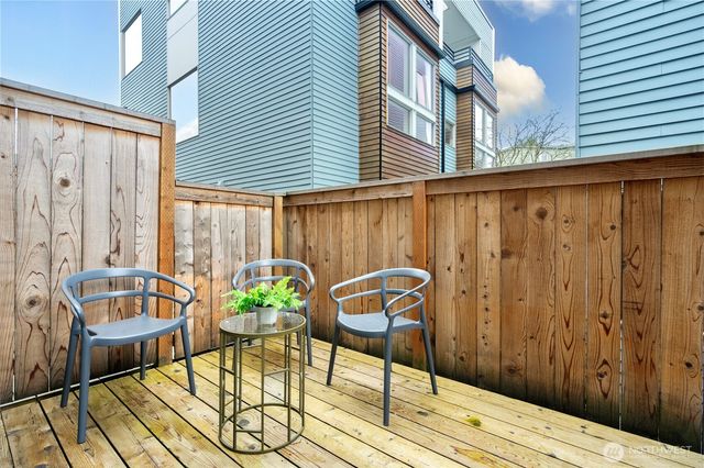 1806 NW 85th Street, Seattle, WA 98117