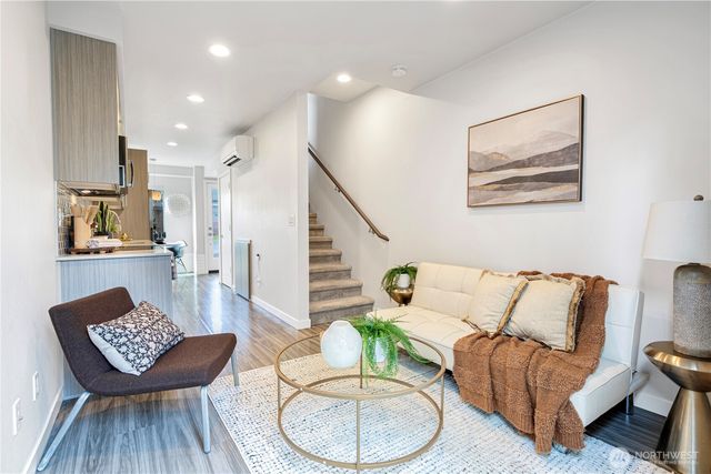 1806 NW 85th Street, Seattle, WA 98117