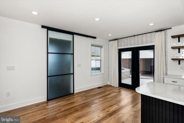 25015 MOUNT PLEASANT, Columbus, NJ 08022