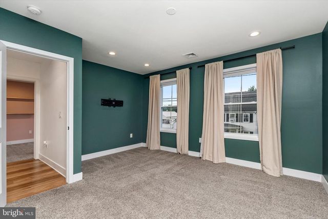 25015 MOUNT PLEASANT, Columbus, NJ 08022