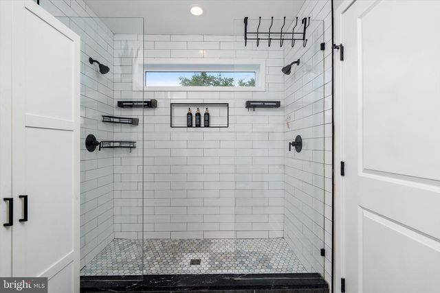25015 MOUNT PLEASANT, Columbus, NJ 08022