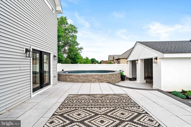 25015 MOUNT PLEASANT, Columbus, NJ 08022